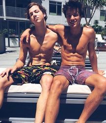 Billy's Hot Picks 926 Taylor Caniff 5921f0ea0cb3e.jpg