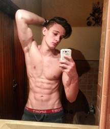 Billy's Hot Picks 946 Selfies 592dfe6a528a4.jpg