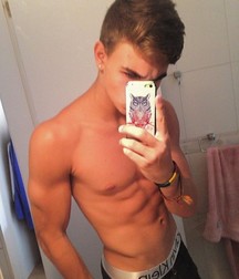 Billy's Hot Picks 946 Selfies 592dfe7031ad9.jpg