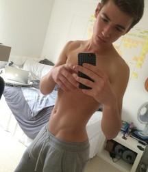 Billy's Hot Picks 946 Selfies 592dfe884ed20.jpg