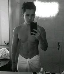Billy's Hot Picks 961 Austin Mahone 5934a34415826.jpg
