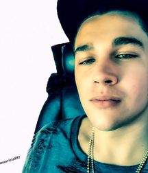 Billy's Hot Picks 961 Austin Mahone 5934a3660455b.jpg