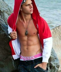 Billy's Hot Picks 967 5934ba3127d73.jpg