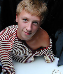 Uploaded by:Ravin 57f965bc2dca8.jpg