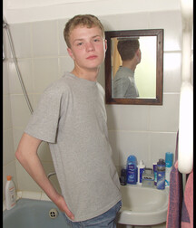 Cute Blond lad 5eb70c7a09c99.jpg