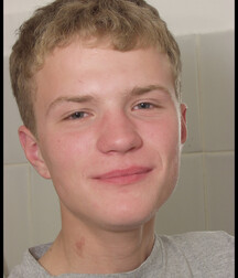 Cute Blond lad 5eb70c809f5e8.jpg