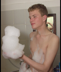 Cute Blond lad 5eb70d062e304.jpg