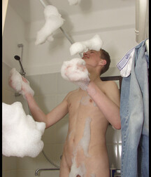 Cute Blond lad 5eb70d1f16b00.jpg