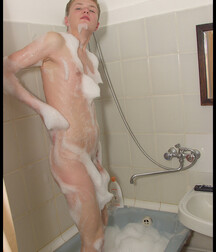 Cute Blond lad 5eb70d6cbb6c5.jpg