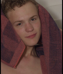 Cute Blond lad 5eb70da8307e9.jpg