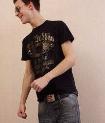 Cute brunet lad  5eb70e57772fd.jpg