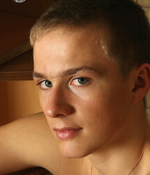 Blushing boi is back boys gay porn 5eb7141f7826d.jpg