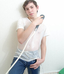 Cute boi, nice bussy 5eb71618a608d.jpg