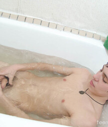 Cute boi, nice bussy 5eb716a94b30a.jpg