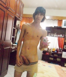iPhone Guys 5735039e9d5ff.jpg