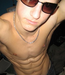 Pierced Nipples 03 5740e2e498620.jpg