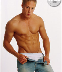 Muscle Blond Guy 574248060b0c1.jpg