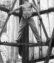 Blond Hunk Luis Set 5748e146d908d.jpg