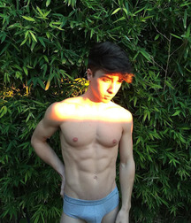 Huge Nipples 07 574b9191b2e7c.jpg