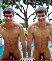 Twin Brothers 02 574b94448fa65.jpg