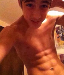 Twinks With iPhones 5750d52dbf437.jpg