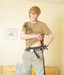 Aaron Blond Guy Set 57cca9938c2fe.jpg