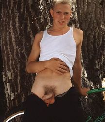 Blond Dick 581256b030560.jpg