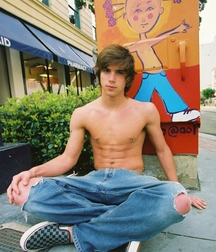 Long Hair Boys 21 586614e0dfb69.jpg
