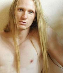 Long Hair Boys 21 586614f35cf58.jpg