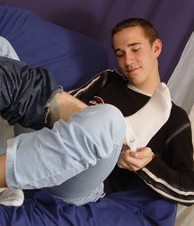 Two Hot Twinks 58661955d7033.jpg