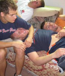 Bromance 03 586b1adf91190.jpg