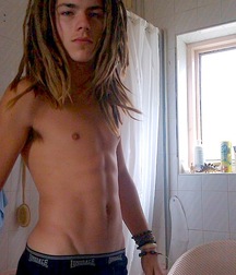 Long Hair Boys 24 587492b861c3a.jpg