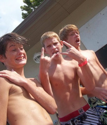 Bromance 04 5879819f0a8a5.jpg