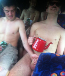 Bromance 05 58d761c2232ee.jpg