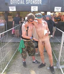 Bromance 05 58d761cea3d6e.jpg