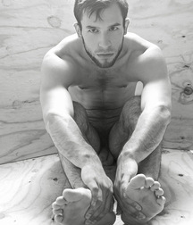 Vince and Vincent Muscle Studs Set 58f019d89977c.jpg
