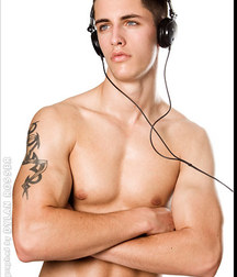 Vince and Vincent Muscle Studs Set 58f019e5b150c.jpg