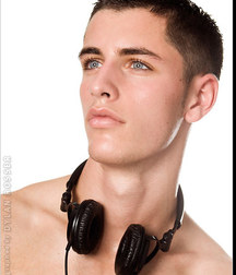 Vince and Vincent Muscle Studs Set 58f019e860299.jpg