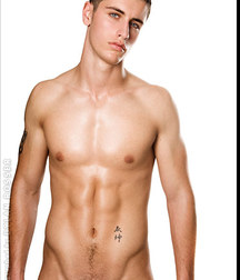 Vince and Vincent Muscle Studs Set 58f019edc5dc1.jpg