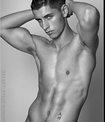 Vince and Vincent Muscle Studs Set 58f01a0442f10.jpg