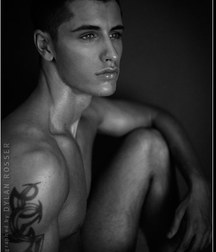 Vince and Vincent Muscle Studs Set 58f01a0b4d362.jpg