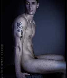 Vince and Vincent Muscle Studs Set 58f01a1755783.jpg