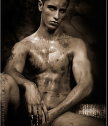 Vince and Vincent Muscle Studs Set 58f01a29bba6e.jpg