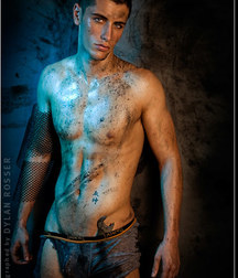 Vince and Vincent Muscle Studs Set 58f01a3544a76.jpg