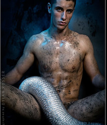 Vince and Vincent Muscle Studs Set 58f01a3ac2363.jpg