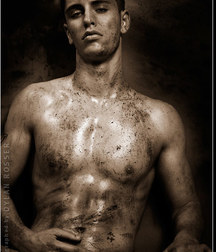 Vince and Vincent Muscle Studs Set 58f01a3e8c34c.jpg