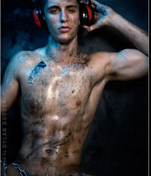 Vince and Vincent Muscle Studs Set 58f01a4749d04.jpg