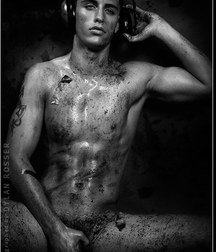 Vince and Vincent Muscle Studs Set 58f01a482ab9d.jpg