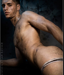 Vince and Vincent Muscle Studs Set 58f01a4a46f46.jpg