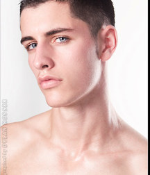 Vince and Vincent Muscle Studs Set 58f01a4b65441.jpg